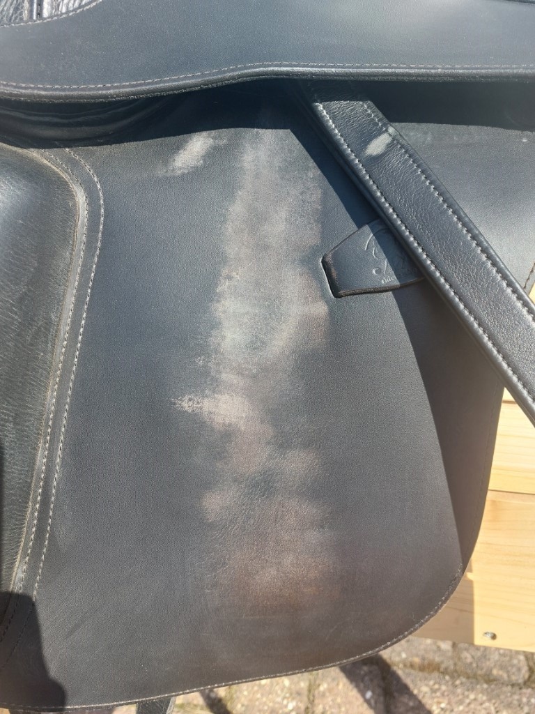 Second-hand Merlyn size 1 treeless saddle