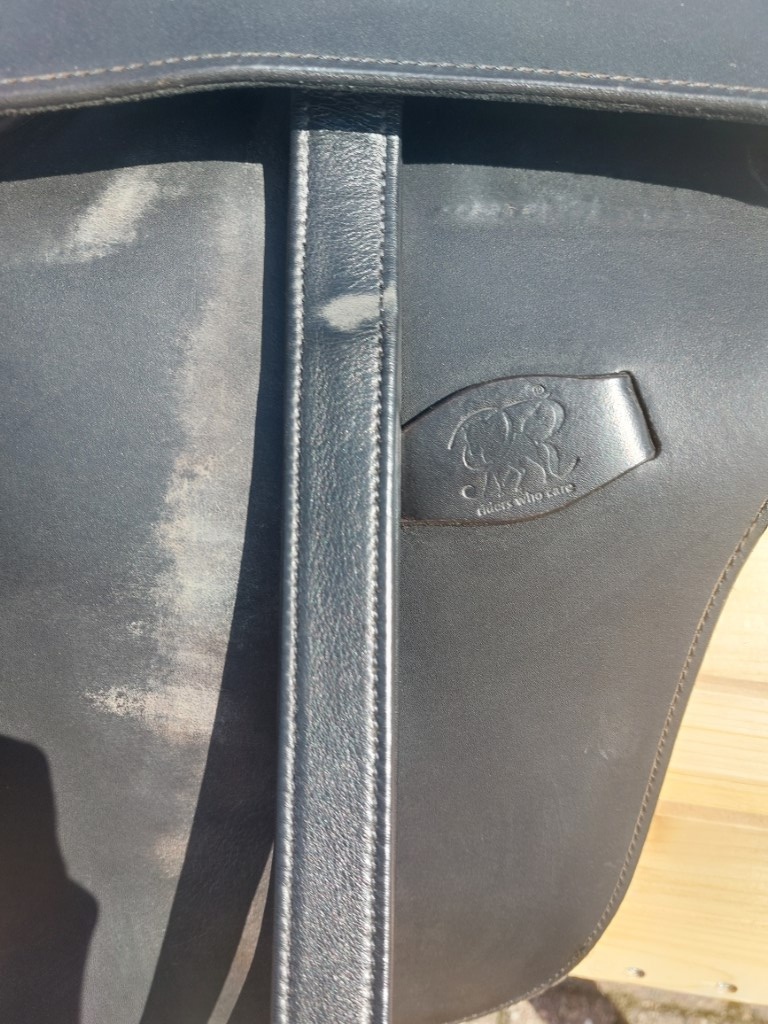 Second-hand Merlyn size 1 treeless saddle