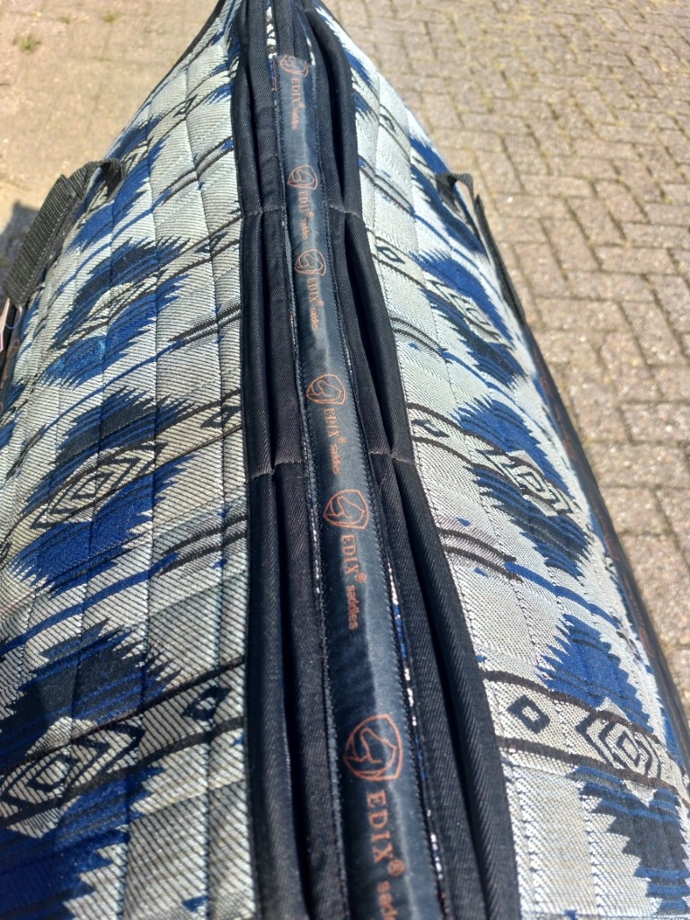 Zweite Chance Westernpad Square Skirt Filz Schwarz/Blau S