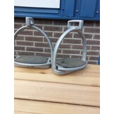 Second-hand aluminium stirrups