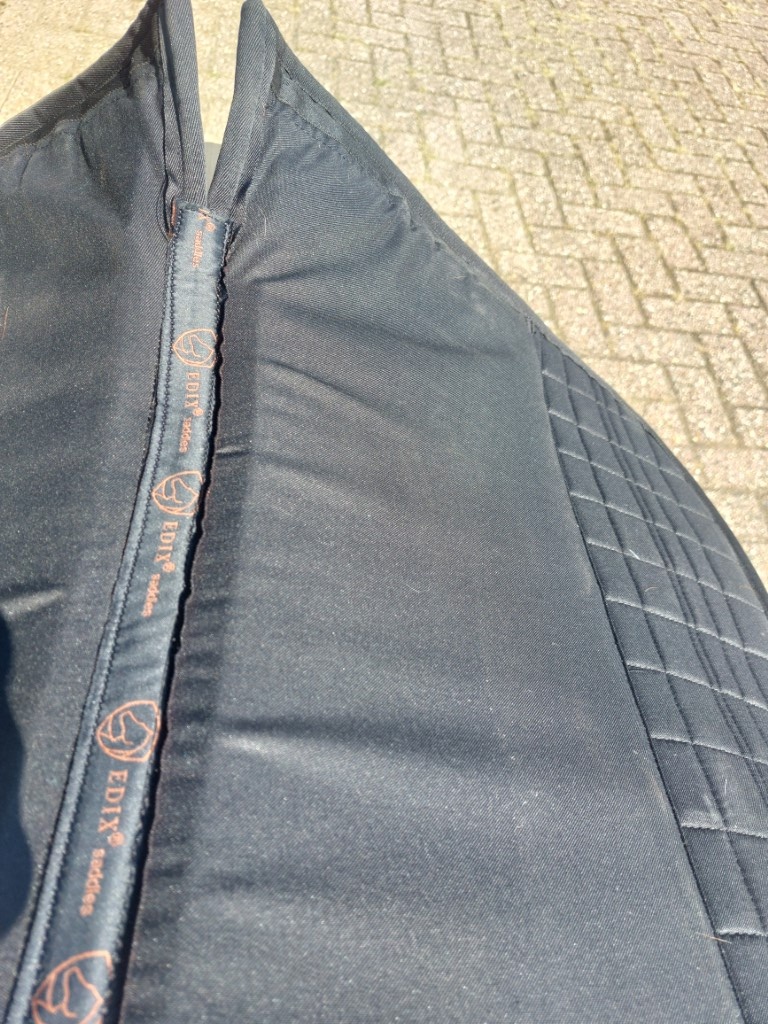Second-hand saddle pad with inlay possibilty Ride on Pad