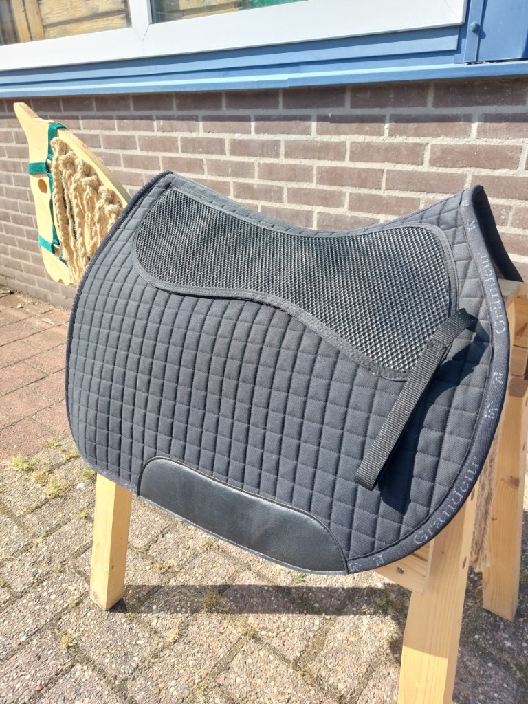 Second-hand saddle pad with inlay possibilty Ride on Pad