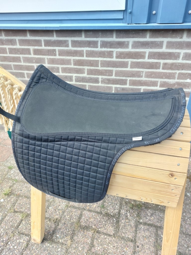 Tweedehands London pad met inlages