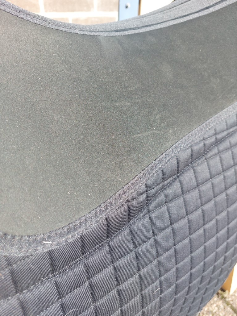 Leight gebrauchte London Sattelunterlage mit Einlagen