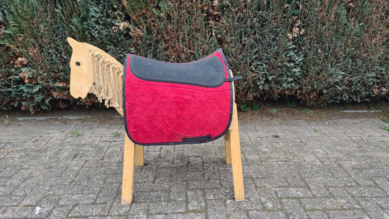 Tweedehands Dekje gechikt voor inlages rood