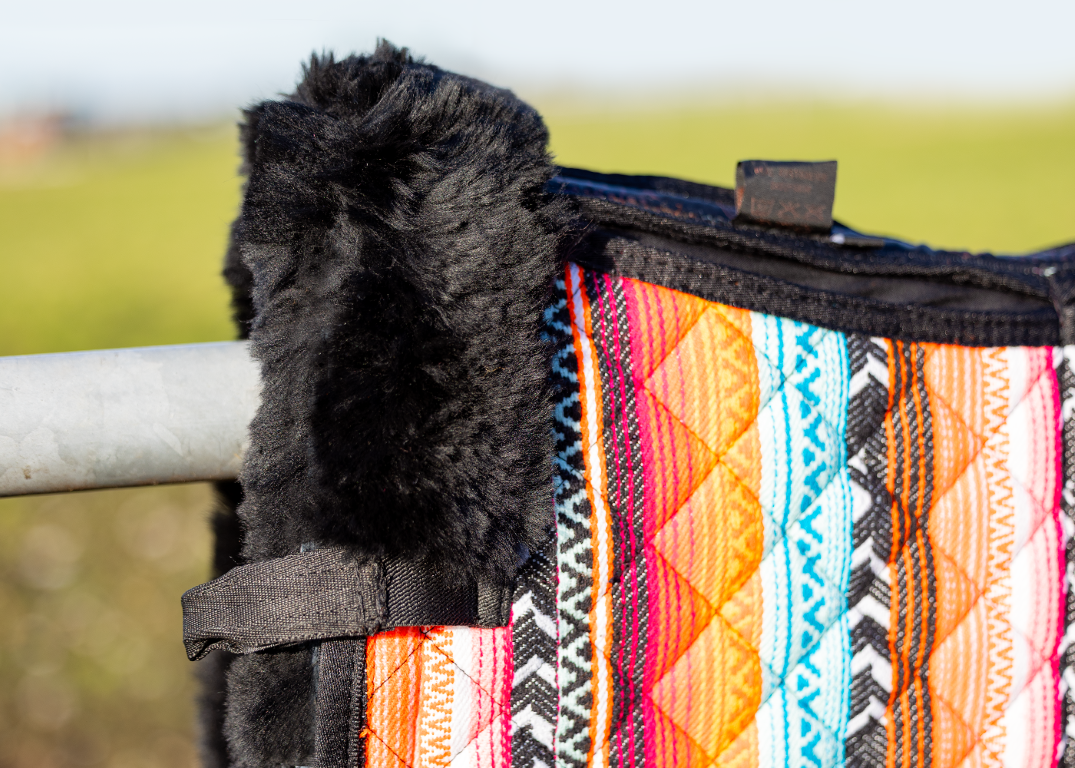 Brightstar dressuur pad met inlages lamsvel