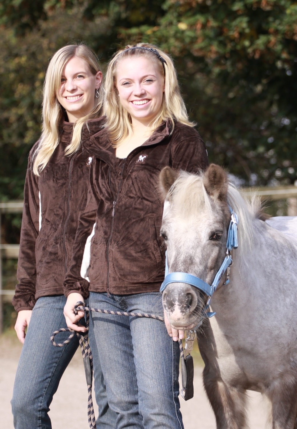 Riders Who Care Sweater Silkweed braun