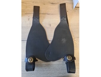 Second hand western fender short