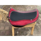 Gebrauchte Roundskirt Sattelunterlage mit Einlage rot