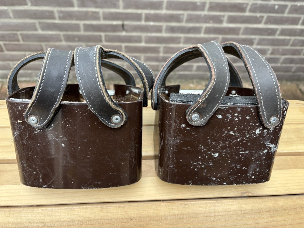 Opknapper Western korf beugels bruin voetkussens zitten los