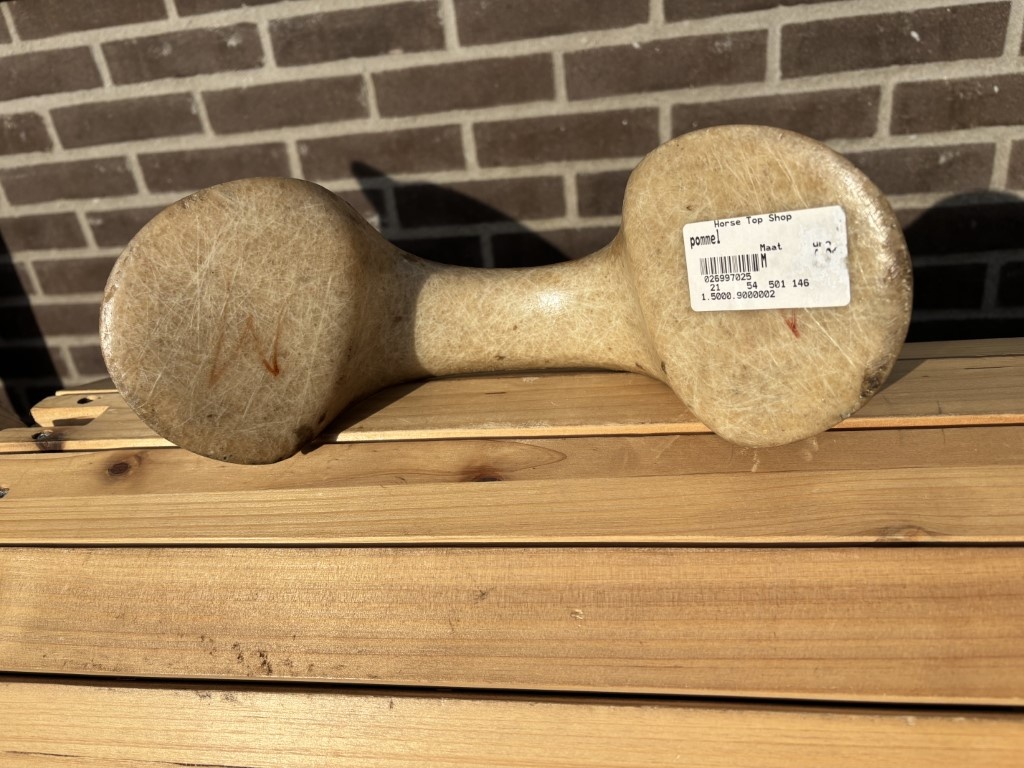 Oud model Pommel maat M