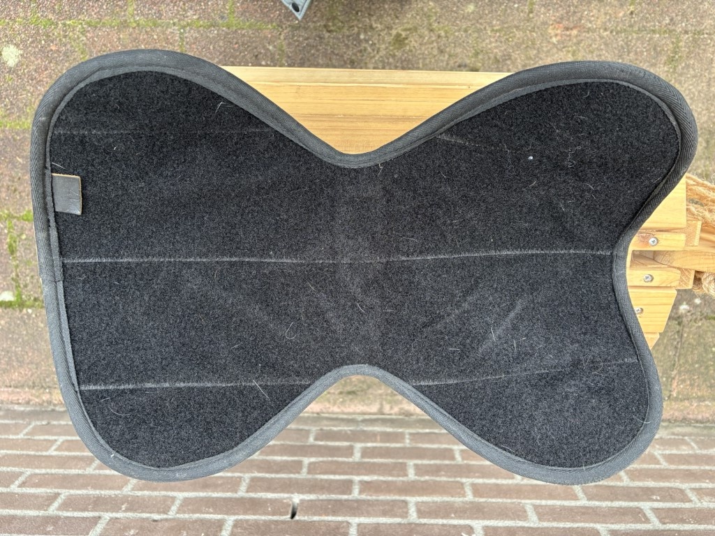 Tweedehands Classic seat 17 inch zwart suede