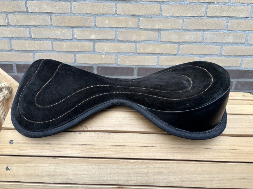 Gebrauchte Classic seat 17 inch schwarz wildleder