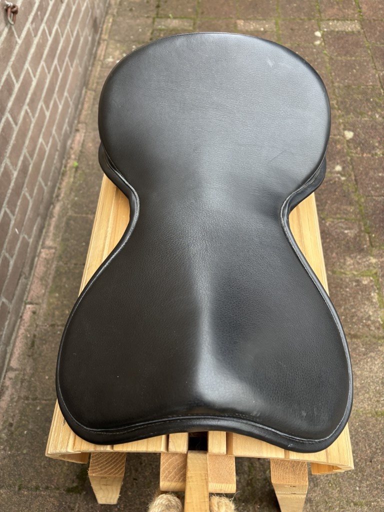 Gebrauchte Classic seat 17,5 inch schwarz glat leder