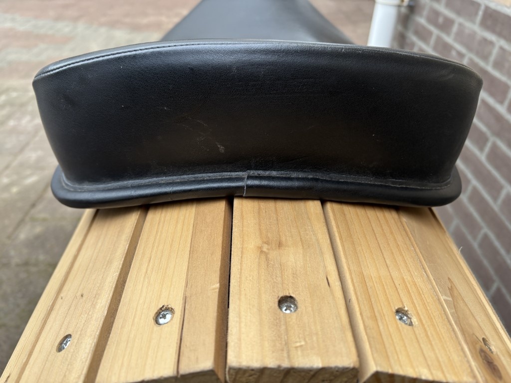 Tweedehands Classic seat 17,5 inch zwart glad leer