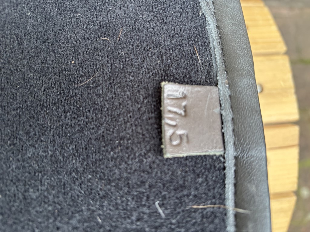 Second hand Classic seat 17,5 inch black smooth leather