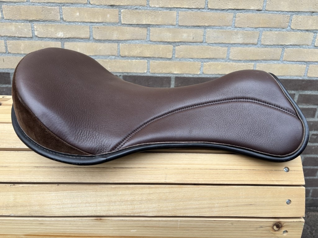 Tweedehands Roll seat 18 inch bruin