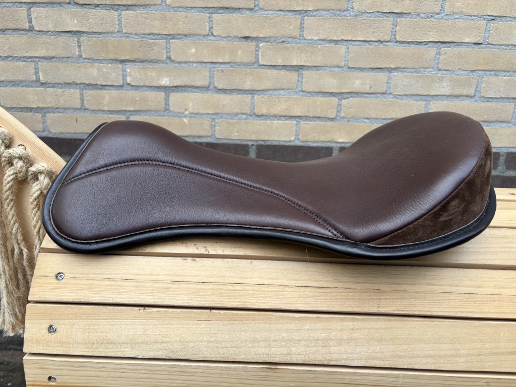 Tweedehands Roll seat 18 inch bruin