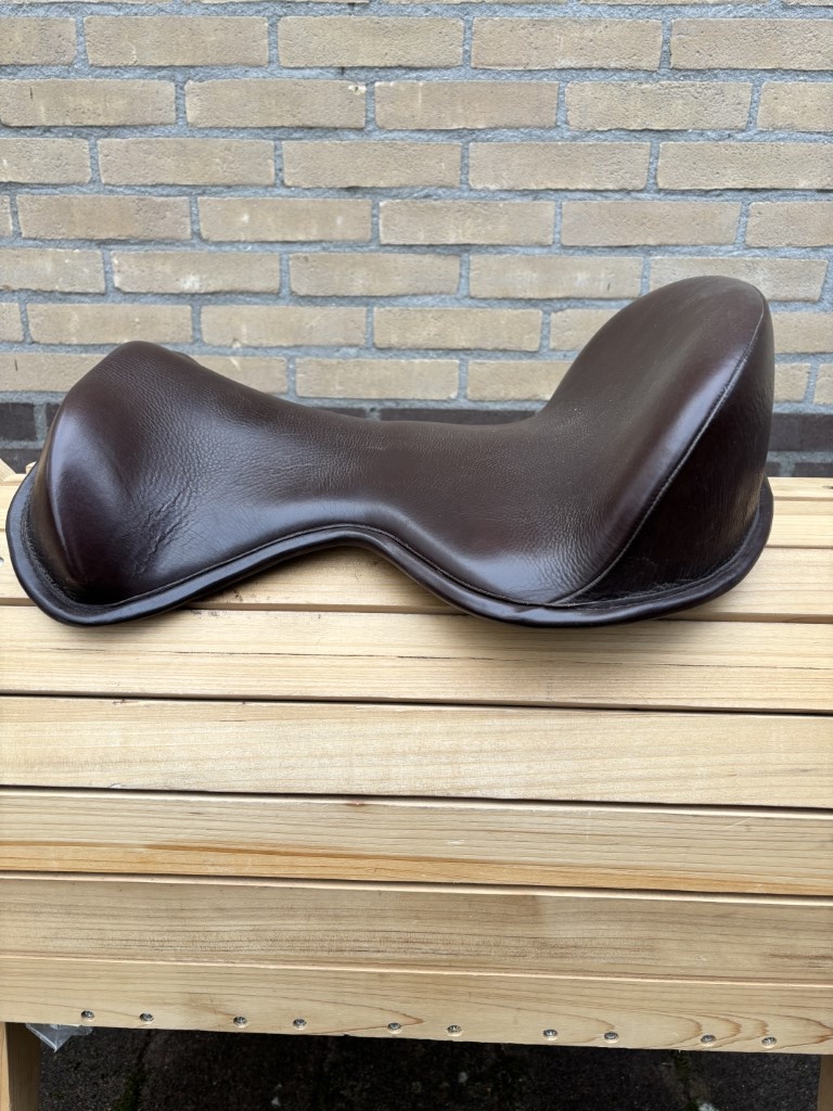 Tweedehands Freeform Trail seat 16,5 inch bruin