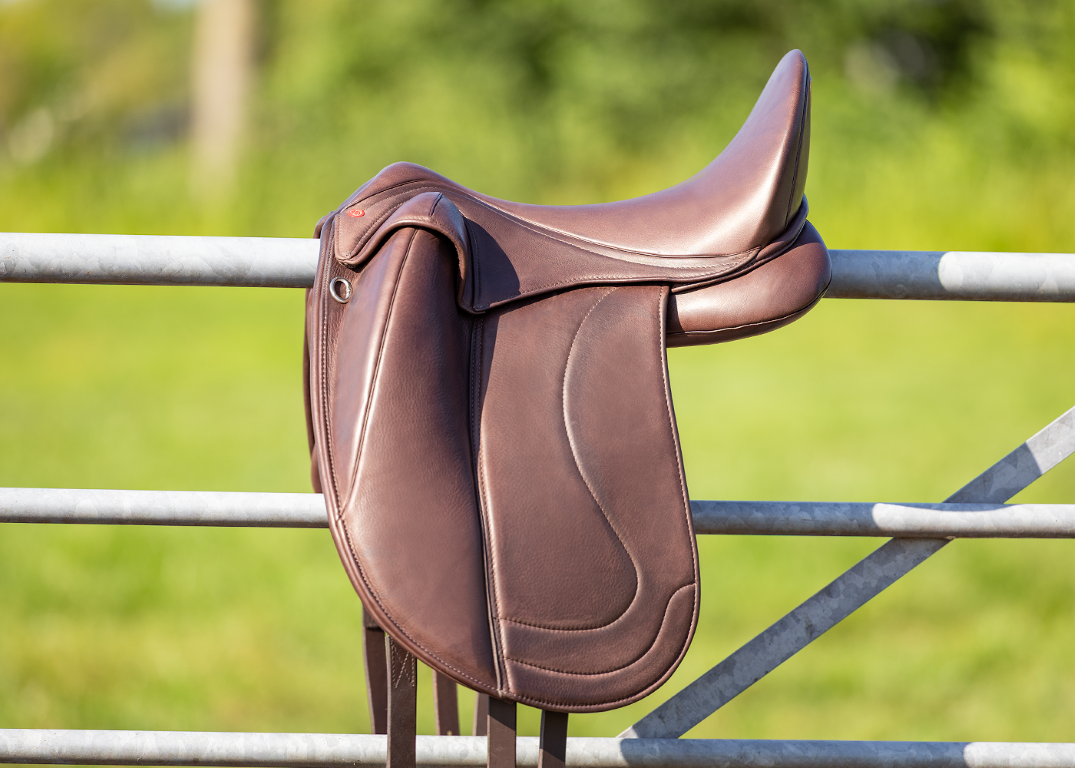 Testzadel Attitude 17,5 inch dressuur