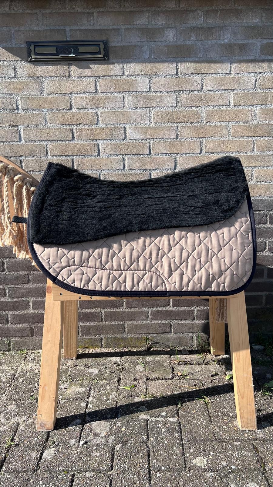 Neue Squareskirt western pad mit Einlagen turkis