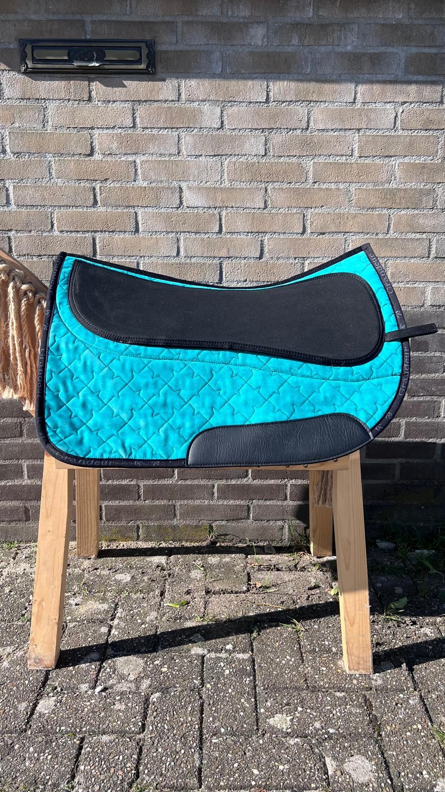 New Squareskirt western pad with inlays turquoise