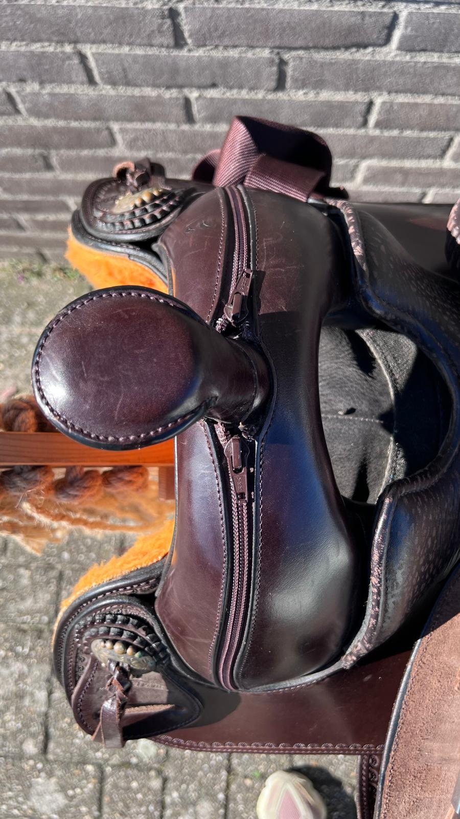 Tweedehands Allround Western zadel maat standaard in goede staat