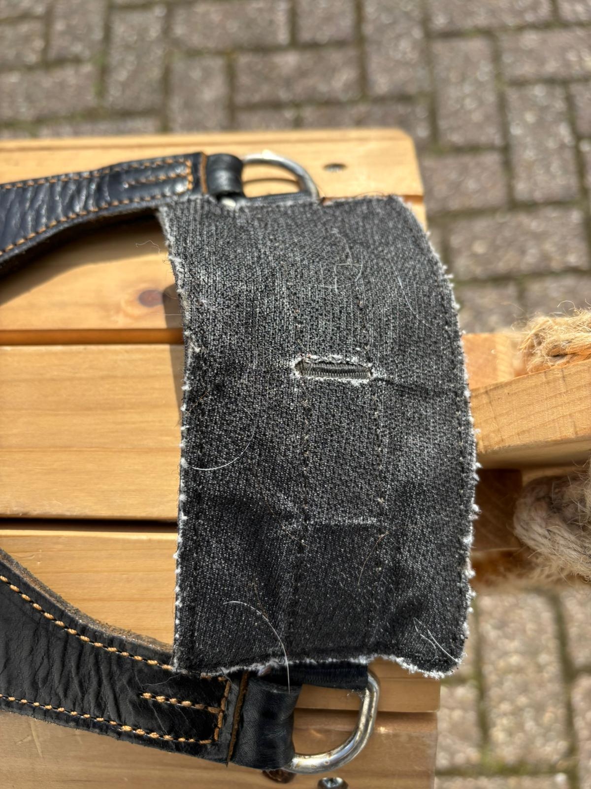 Second hand Wave wide stirrup leathers black