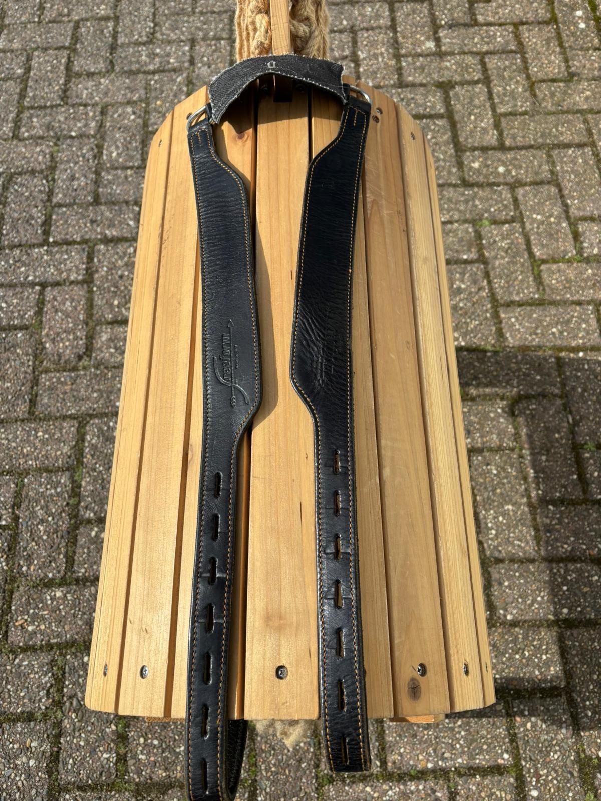 Second hand Wave wide stirrup leathers black