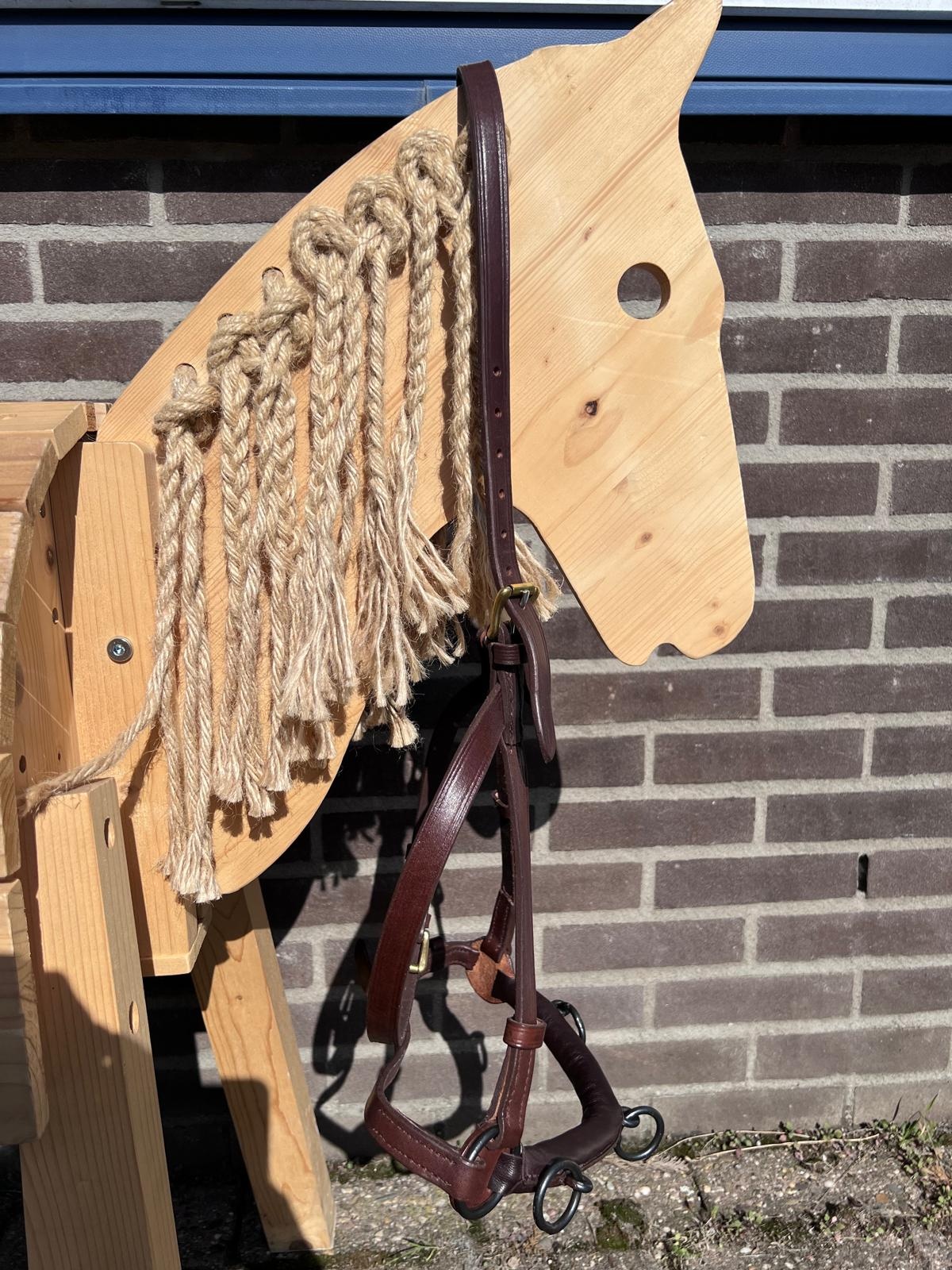 Bkeus Academische kaptoom maat cob of full bruin