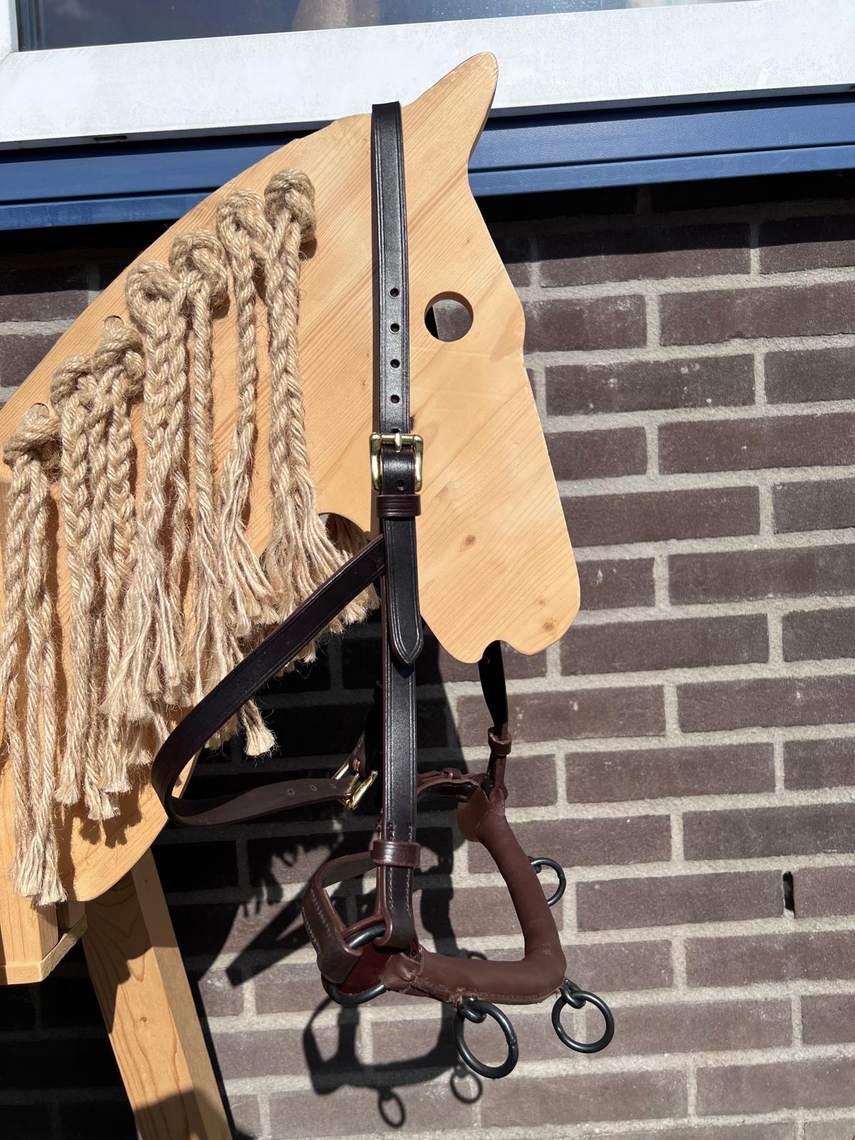 Bkeus Academische kaptoom maat cob of full bruin