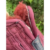 Used Courville sheepskin pad size S burgundy with inserts