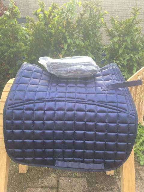 Used Metallic pad navy S with inserts and shims of felt