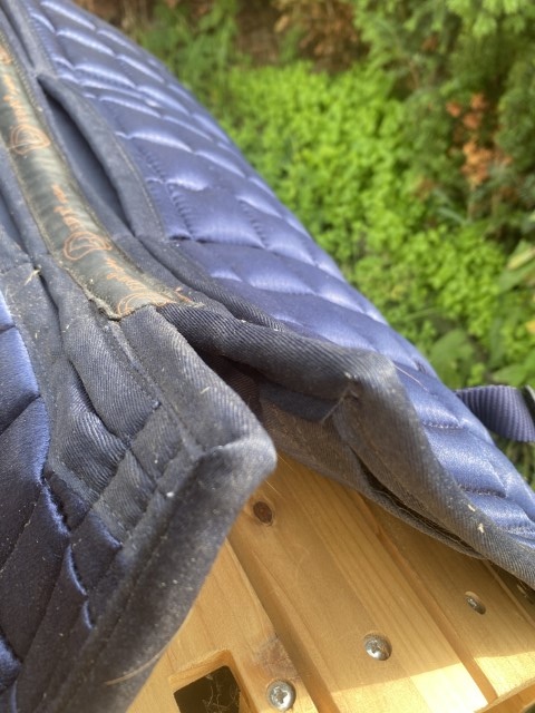 Used Metallic pad navy S with inserts and shims of felt
