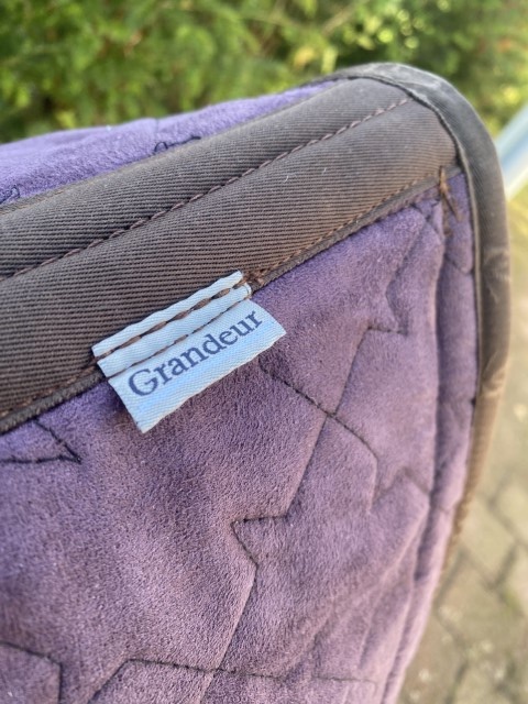 Nieuwe Klassika boomlooszadeldekje geschikt voor inlages paars-bruin