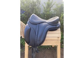 Second Hand Liberty standard size treeless saddle