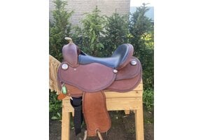 Second Hand Startrekk Western Classic S2 treeless saddle