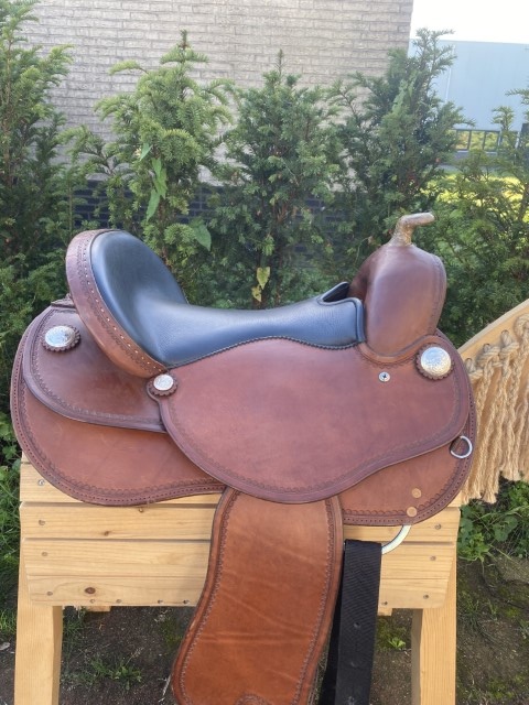 Gebrauchter Startrekk Western Classic S2 baumloses Sattel Havanna
