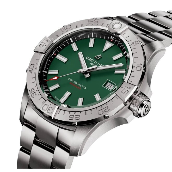 Breitling  Avenger Automatic 42 A17328101L1A1