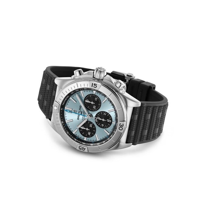 Breitling Chronomat B01 42 PB0134101C1S2
