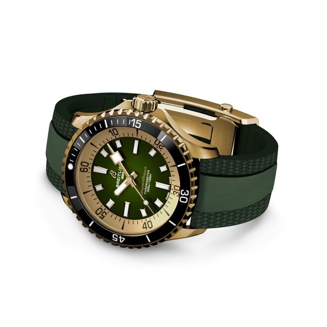 Breitling Superocean Automatic 42 N17375201L1S1