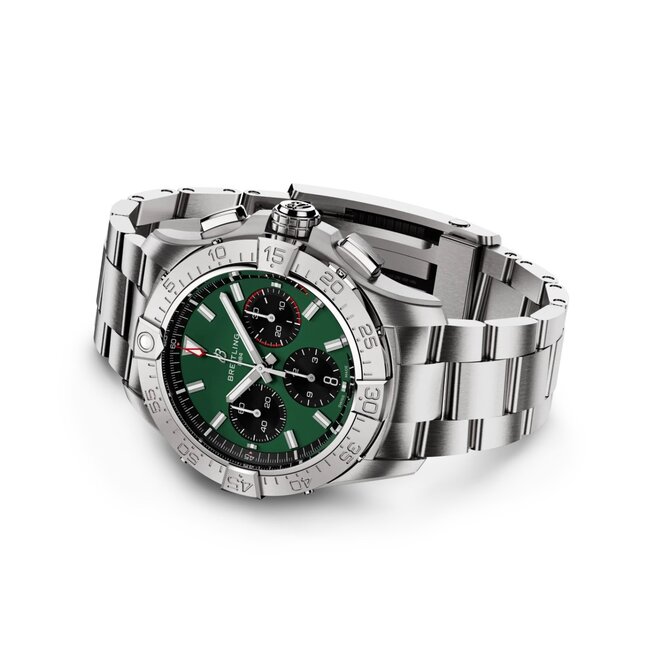 Breitling  Avenger B01 Chronograph 42 AB0146101L1A1