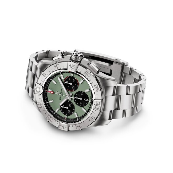 Breitling  Avenger B01 Chronograph 44 AB0147101L1A1