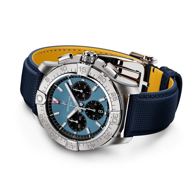 Breitling  Avenger B01 Chronograph 44 AB0147101C1X1