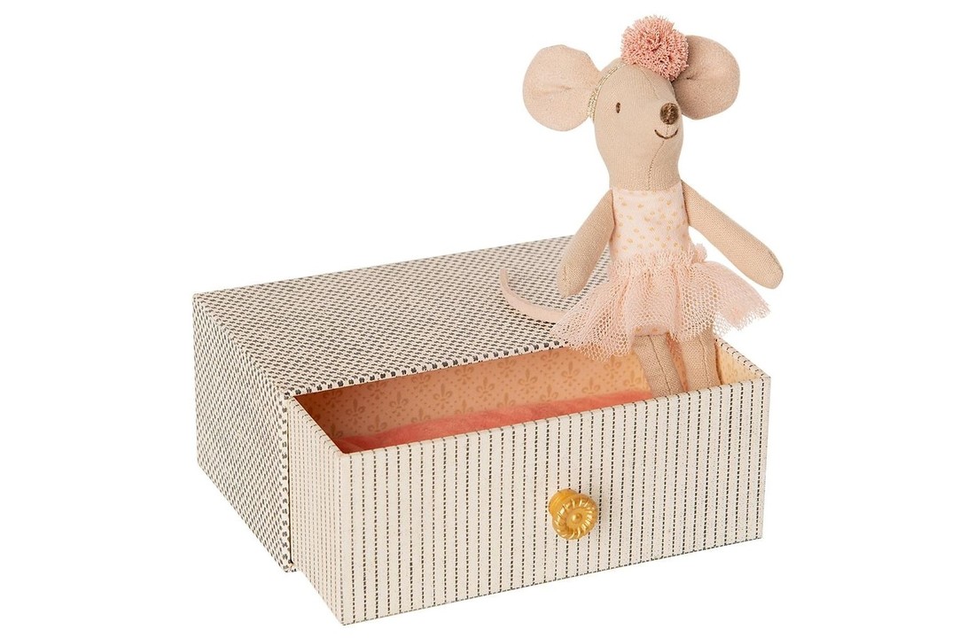 Dancing Mouse in Daybed, Maileg