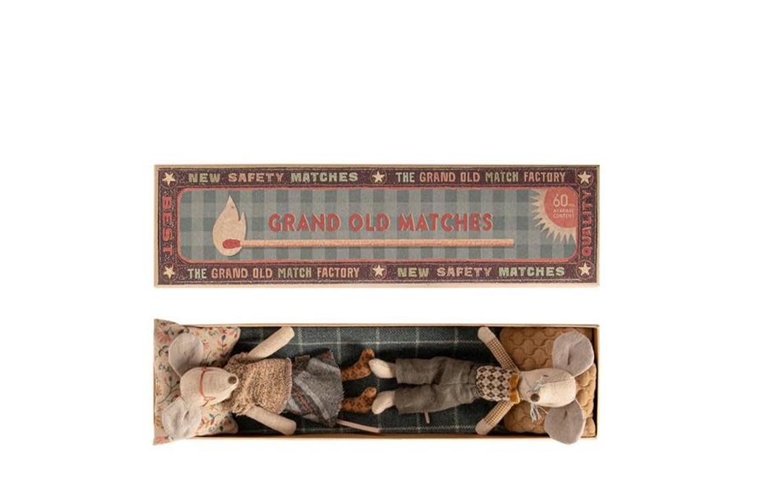 Grandma & Grandpa mice in Matchbox, Maileg