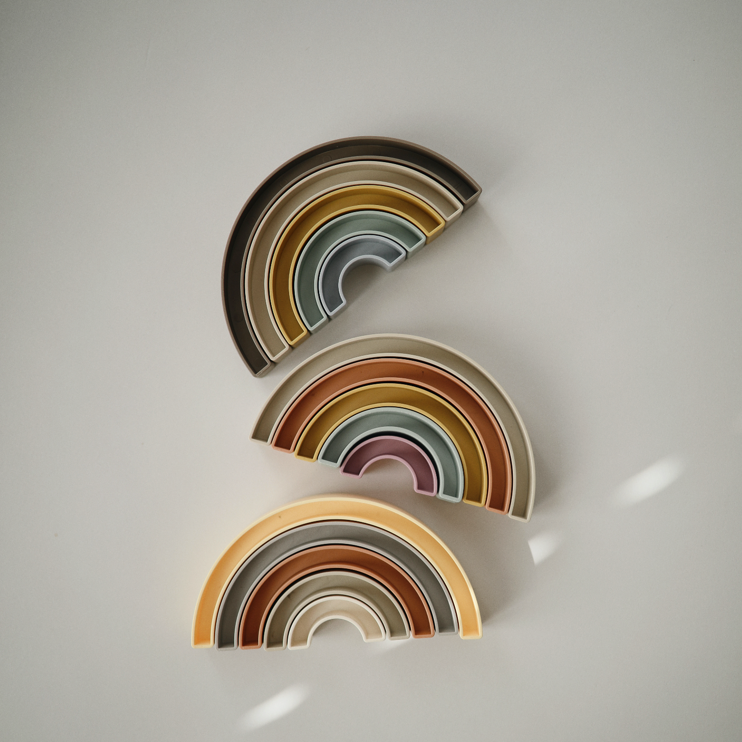 Rainbow Hillside, Mushie