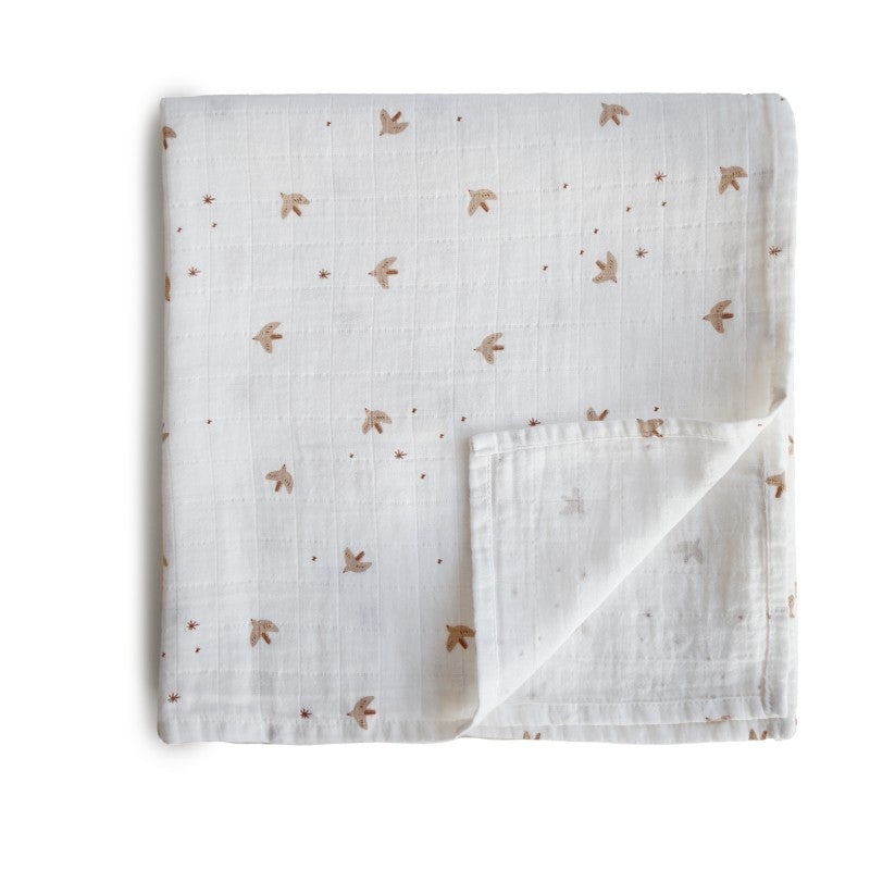 Mushie swaddle Natural Sparrow