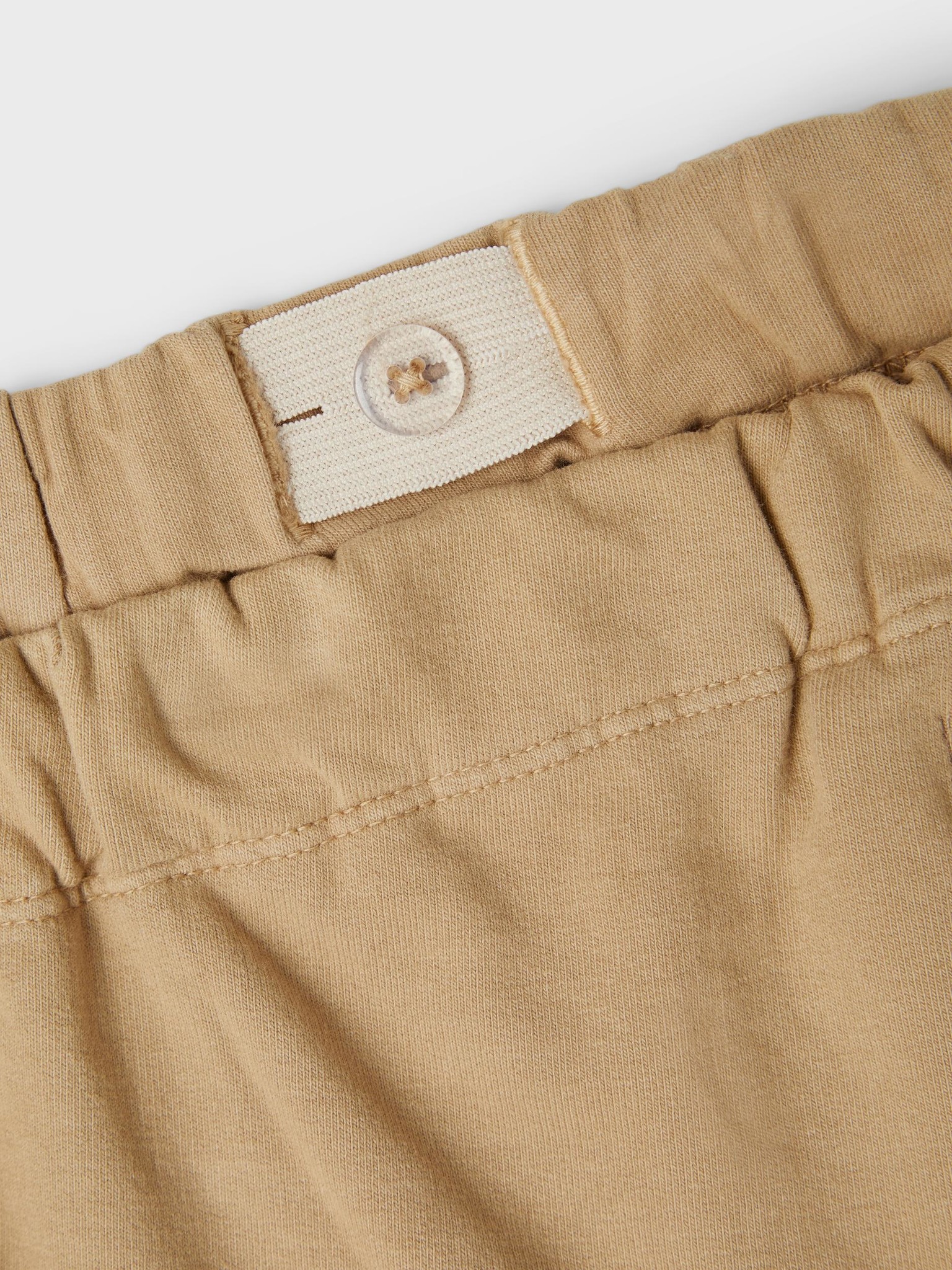 Hibo Loose shorts iced coffee, Lil Atelier