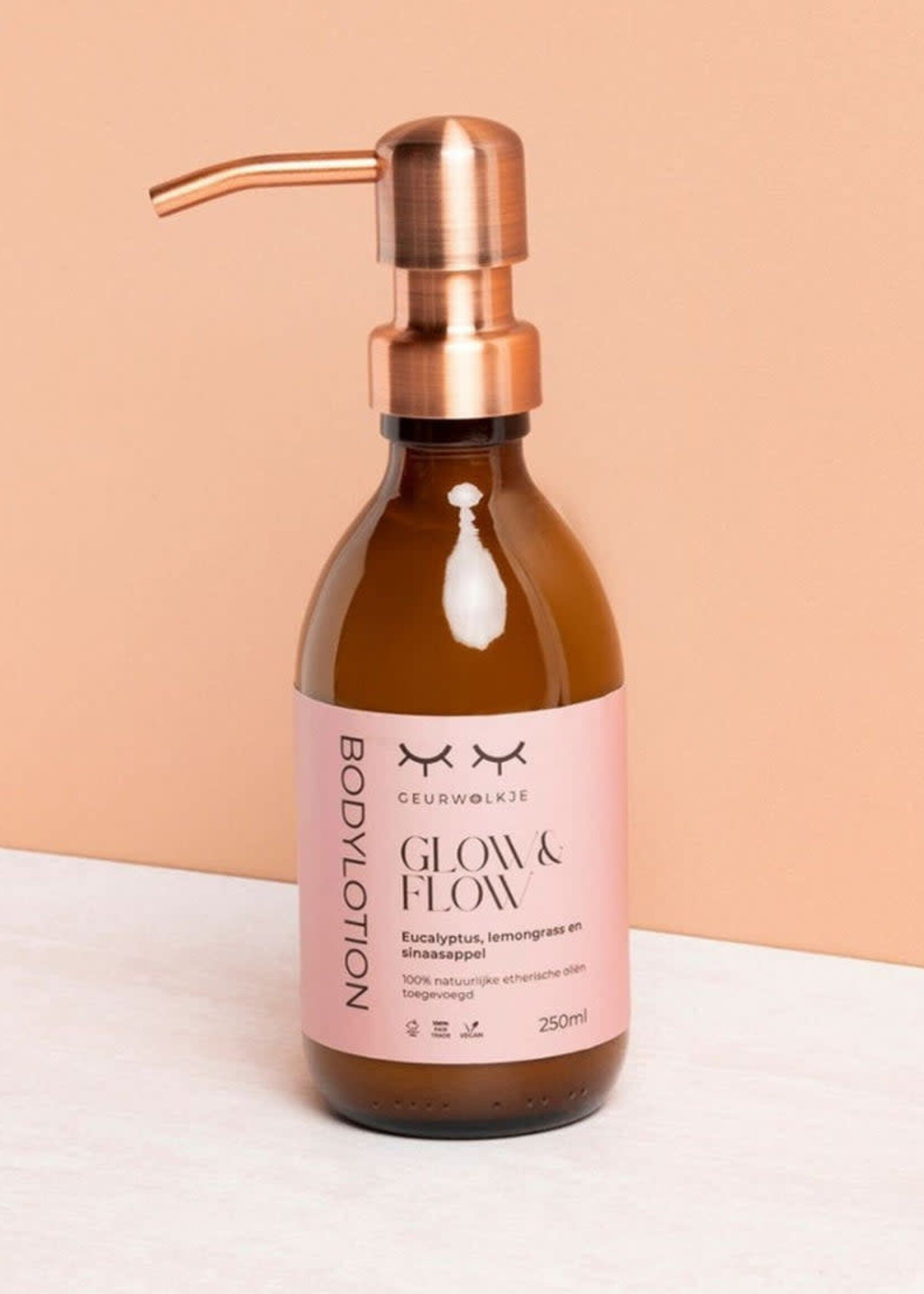 Glow & Flow bodylotion 250 ml, Geurwolkje